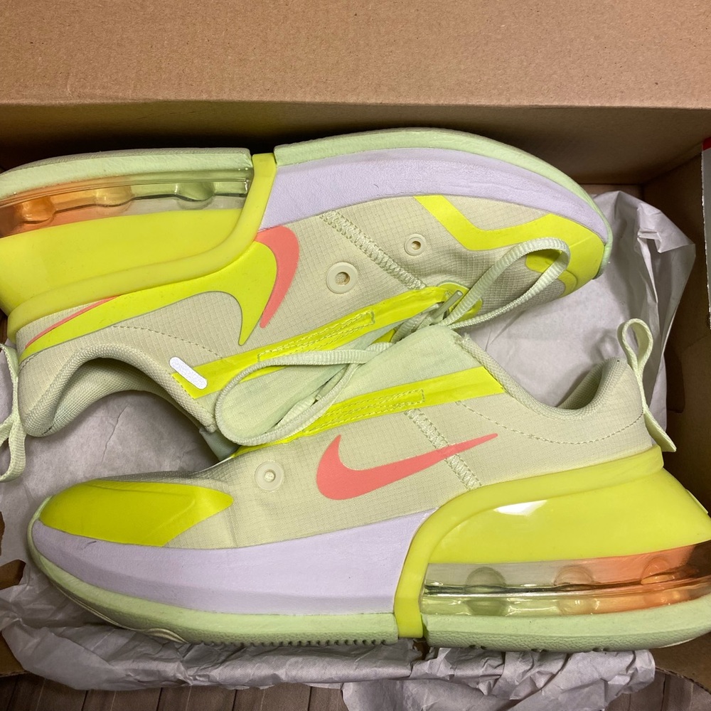 Nike Air Max Up✨ - Picture 1 of 4